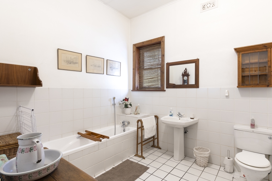 4 Bedroom Property for Sale in Stellenbosch Central Western Cape